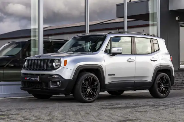 Jeep Renegade view 13
