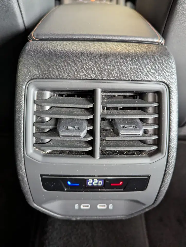 Cupra Leon 1.5 e-Hybrid Matrix Edge-Intelligent-Paket, миниатюра 25