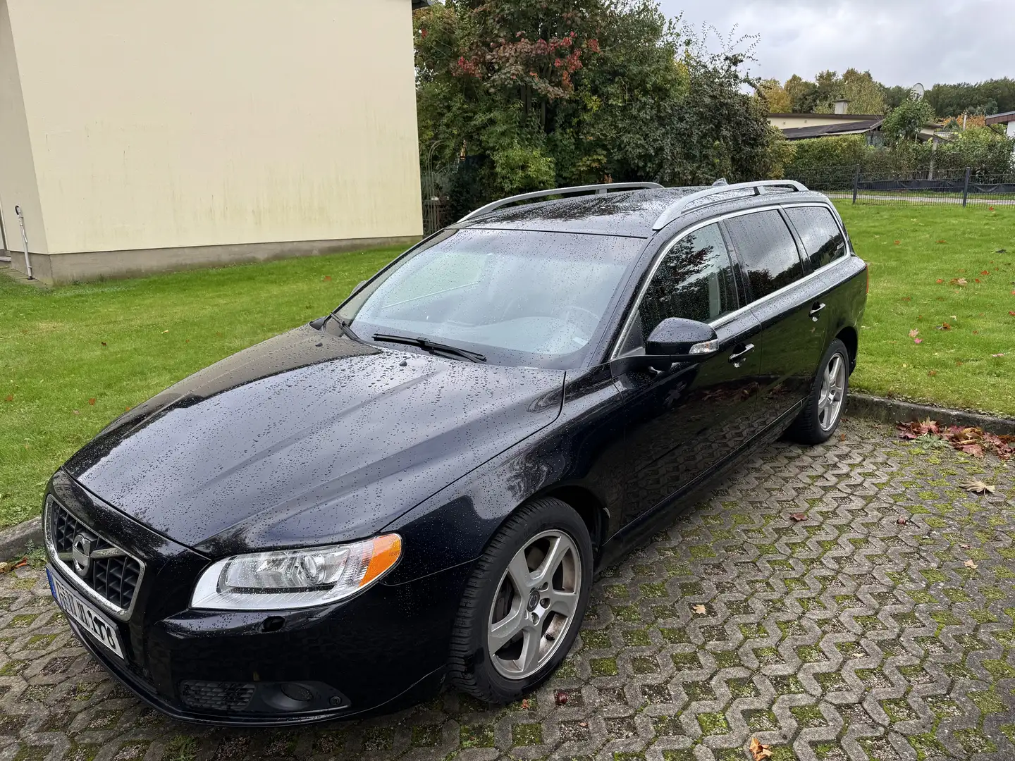 Volvo V70 D3 Summum - 1