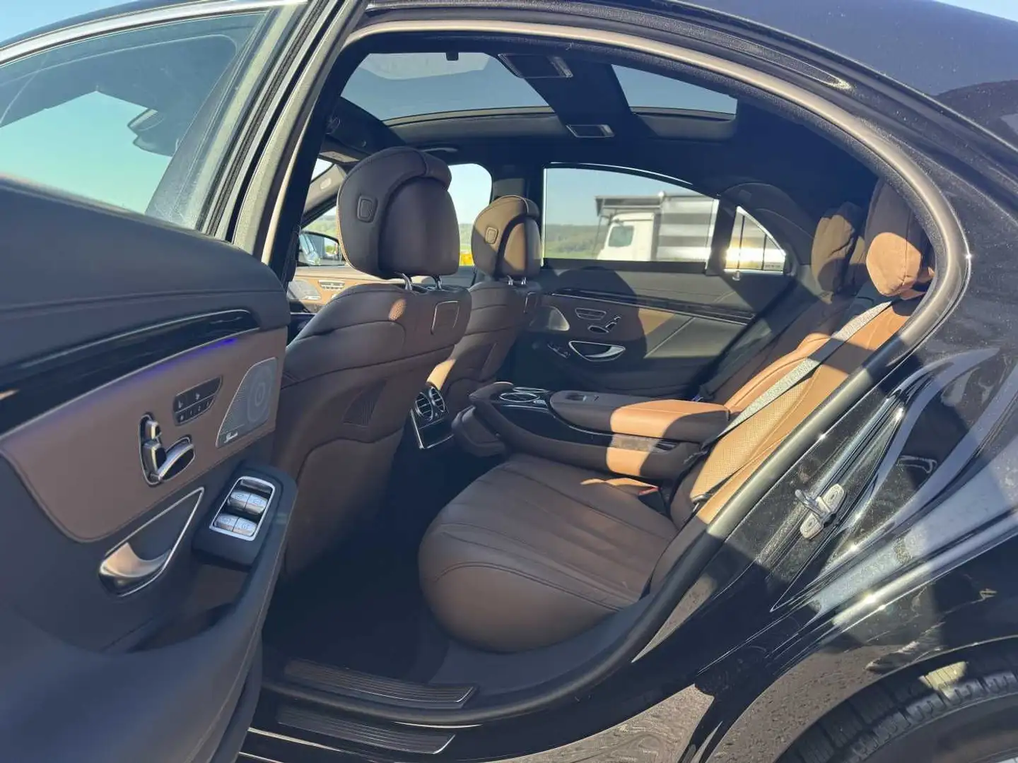 Mercedes-Benz S 400 d 4M AMG+Pano+Burm+Distr+Massage+ HUD Noir - 2
