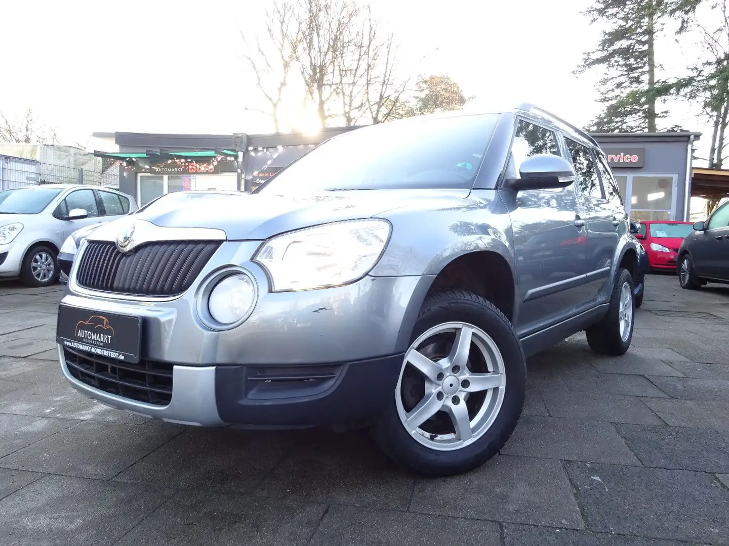Skoda Yeti Ambition Plus Edition/Klimaanlage/2-Hand/ Grau - 1
