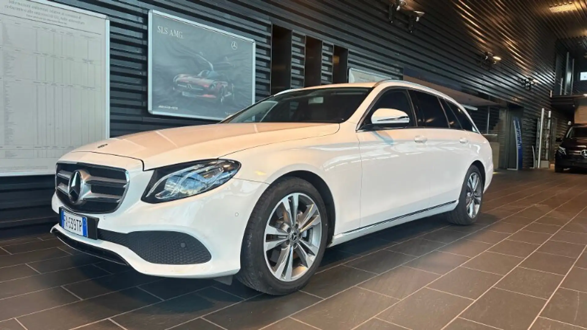 Mercedes-Benz E 220 E 220 d S.W. 4Matic Auto Premium Wit - 1