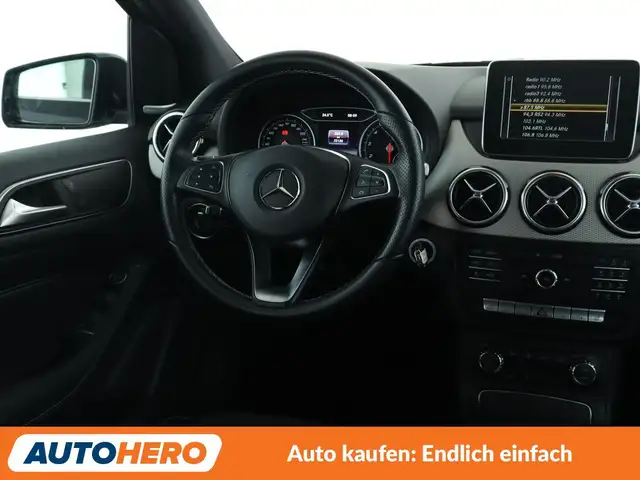 Mercedes-Benz B Class view 13