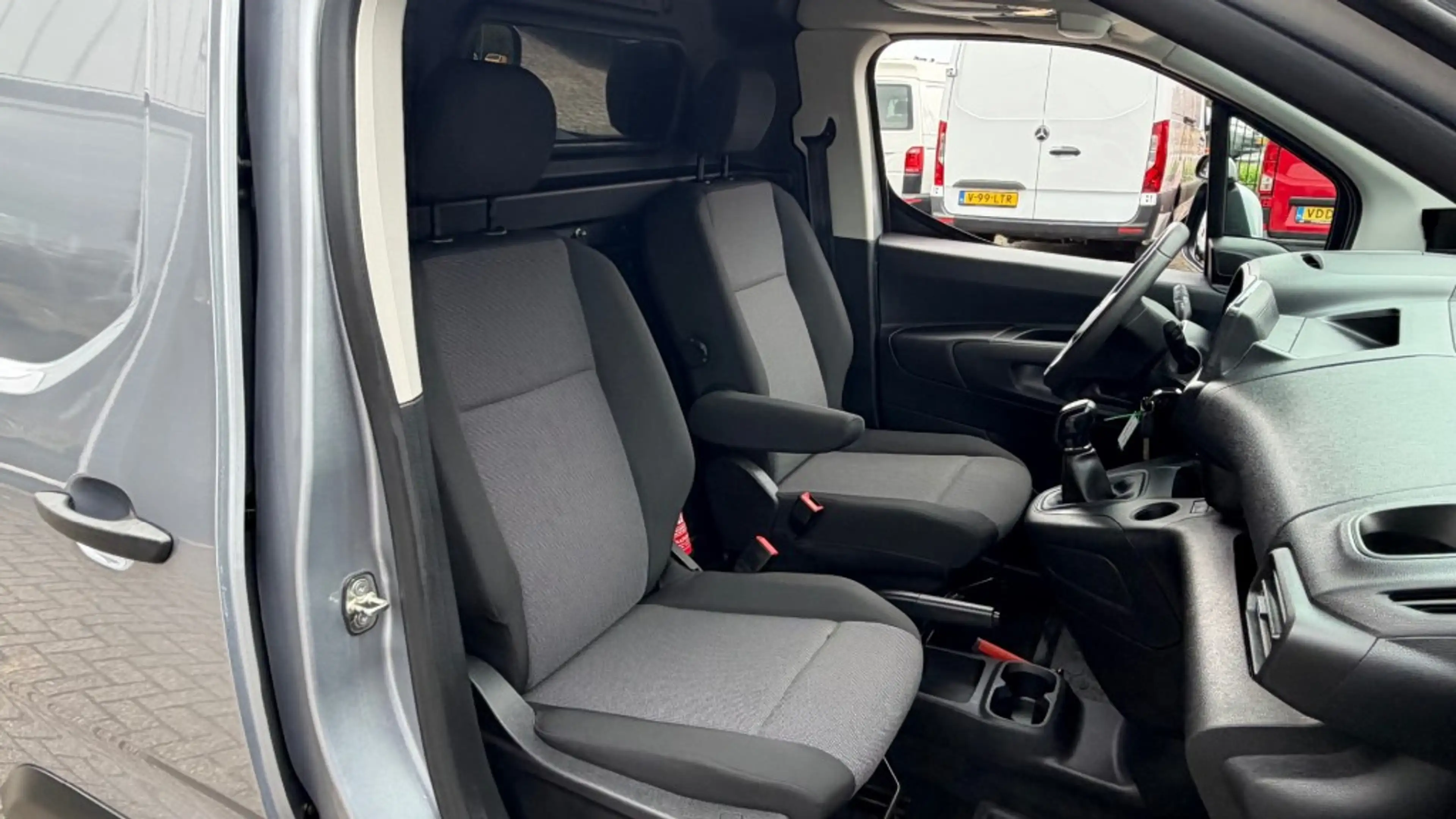 Opel Combo 1.5D 75KW 102PK EURO 6 AIRCO/ CRUISE CONTROL/ CAME — photo 6