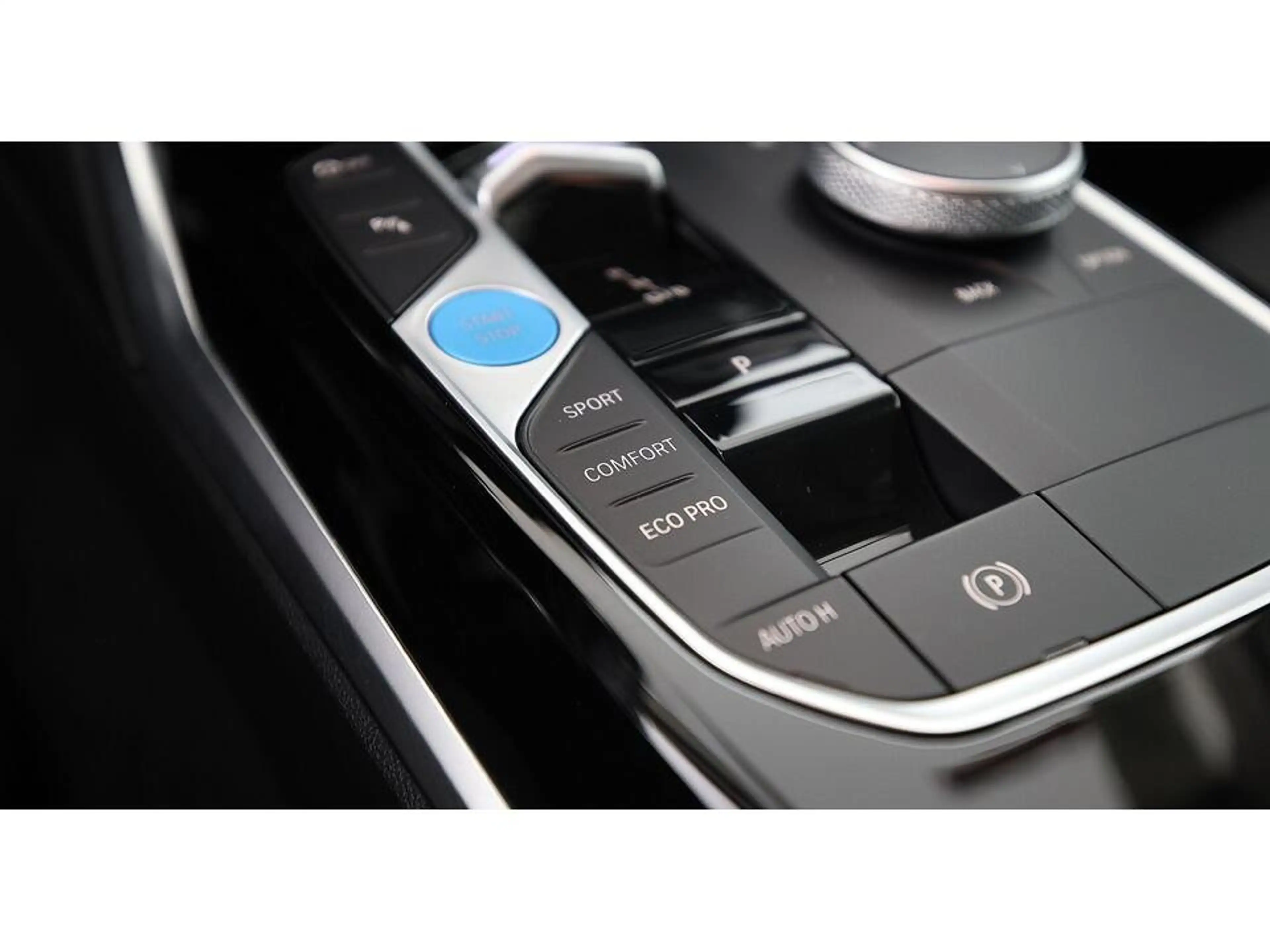 BMW i4 Gran Coupe eDrive 40 Aut LED LEDER NAVI R-CAM — photo 17
