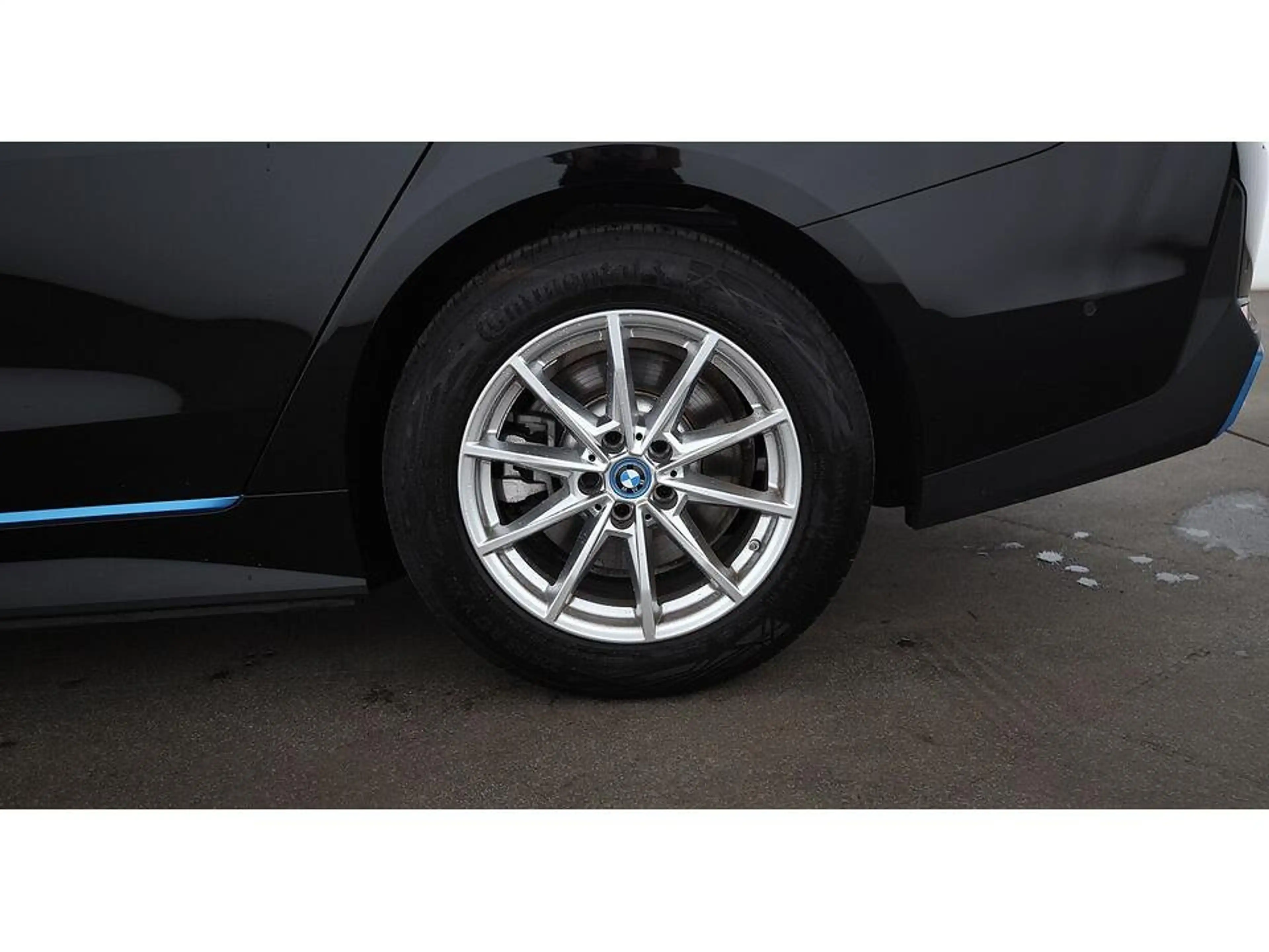 BMW i4 Gran Coupe eDrive 40 Aut LED LEDER NAVI R-CAM — photo 26