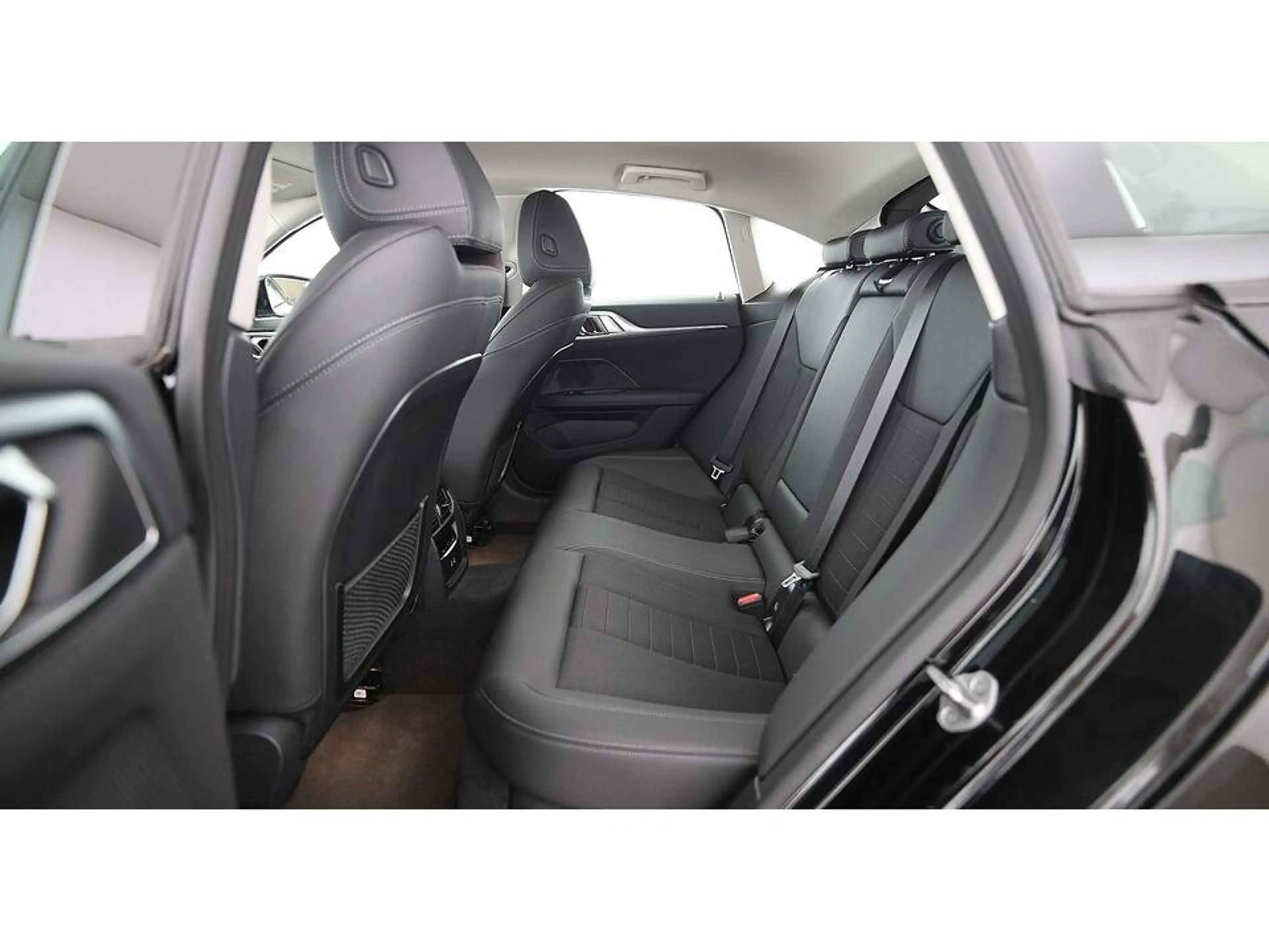 BMW i4 Gran Coupe eDrive 40 Aut LED LEDER NAVI R-CAM — photo 25