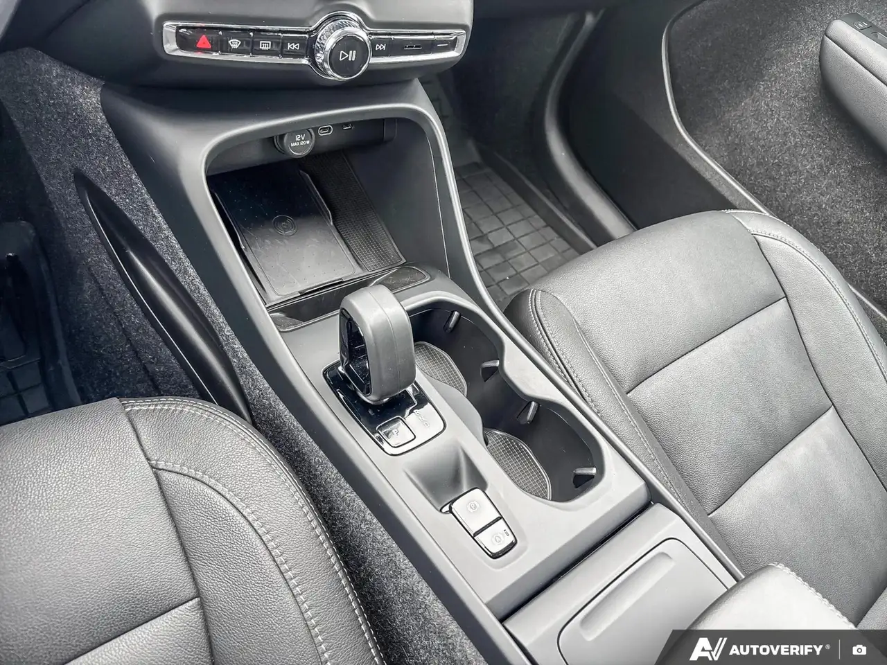 Volvo XC40 снимка Volvo XC40