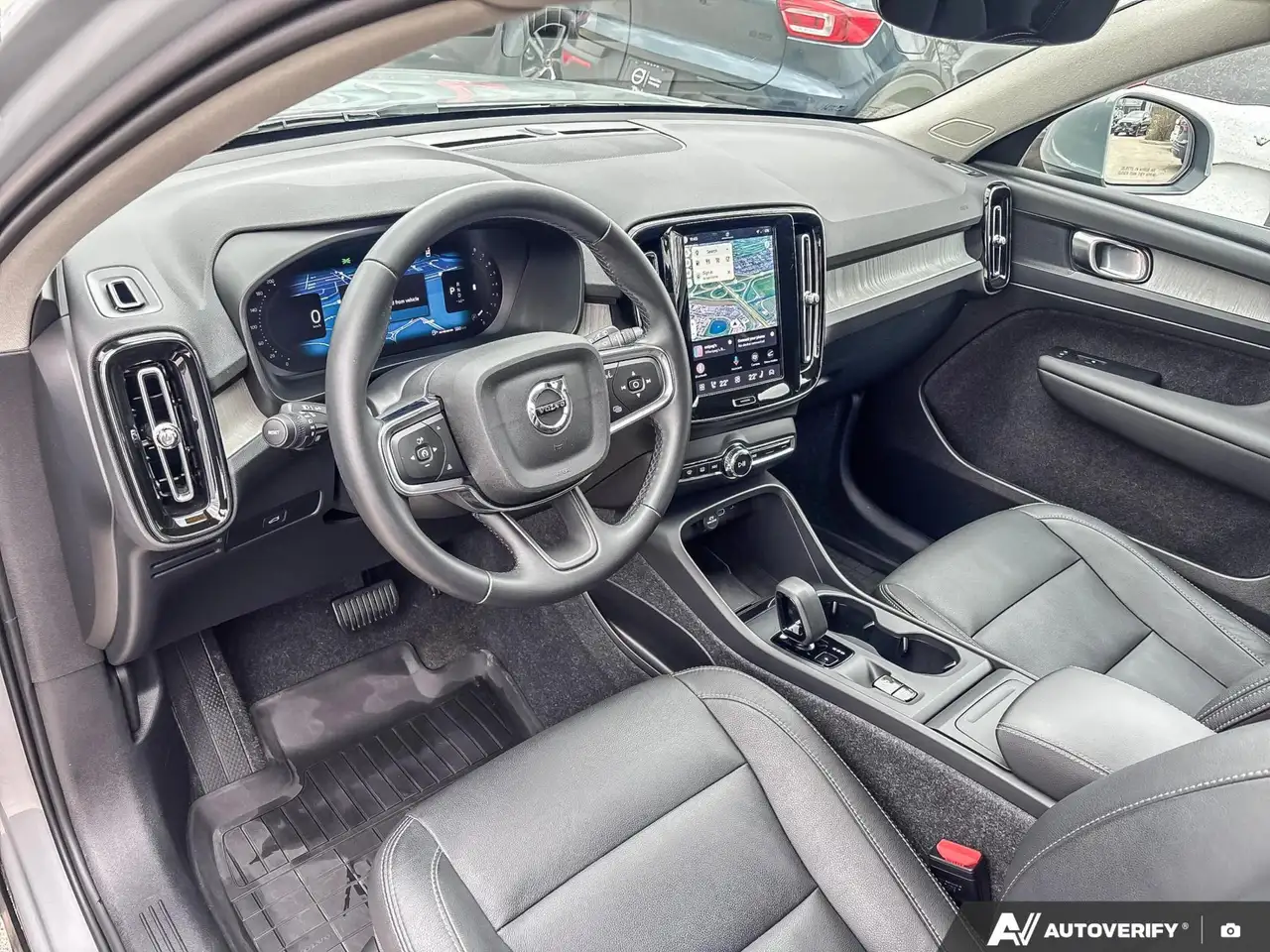 Volvo XC40 снимка Volvo XC40