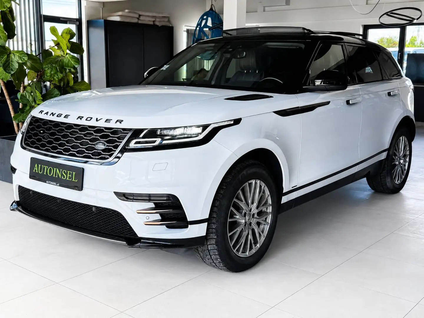 Land Rover Range Rover Velar R-Dynamic S Panorama-1.Besitz-AHK-Kamera Weiß - 2