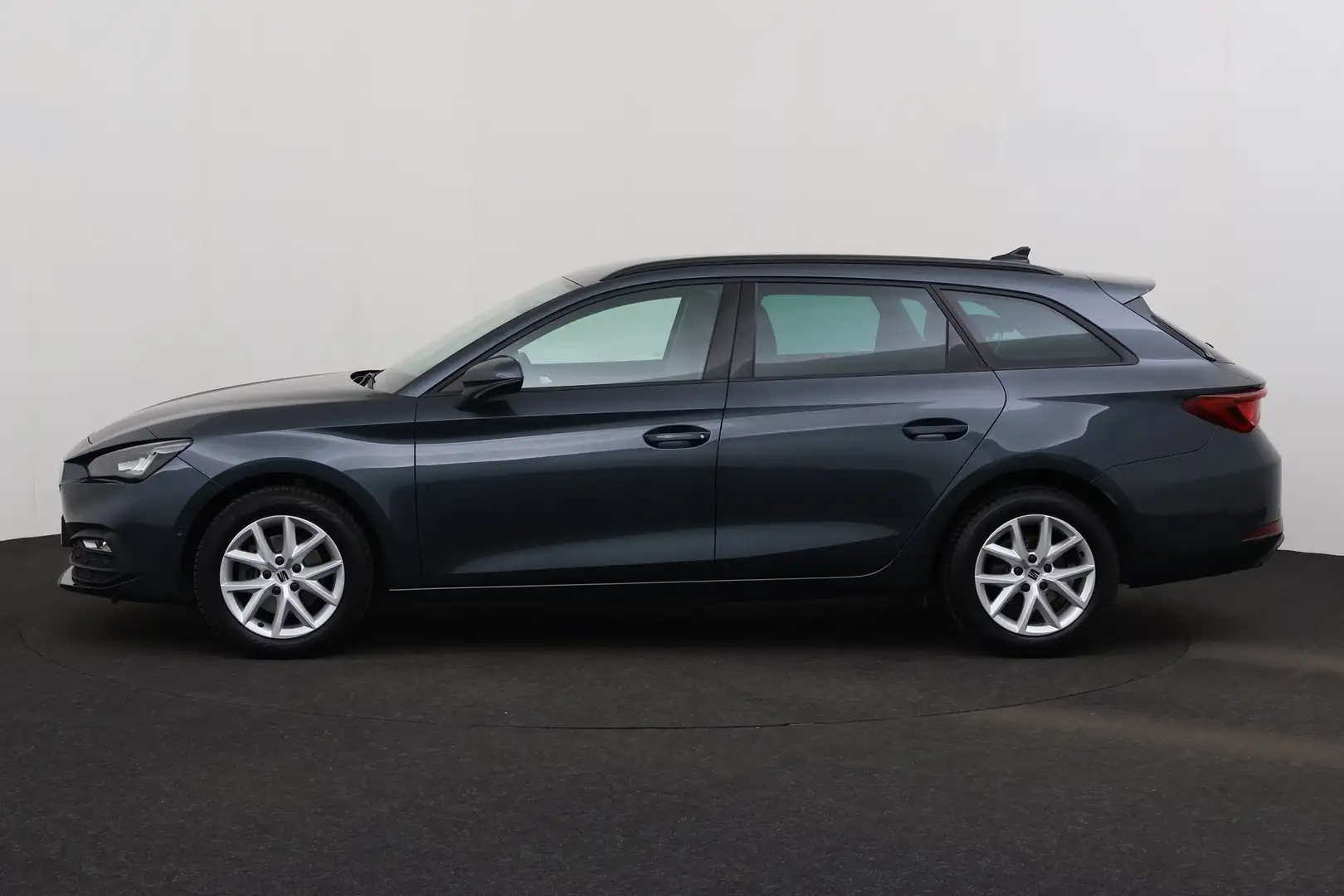 SEAT Leon *ST MOVE 1.0TSI + CARPLAY + GPS + PDC + CRUISE + A - 2