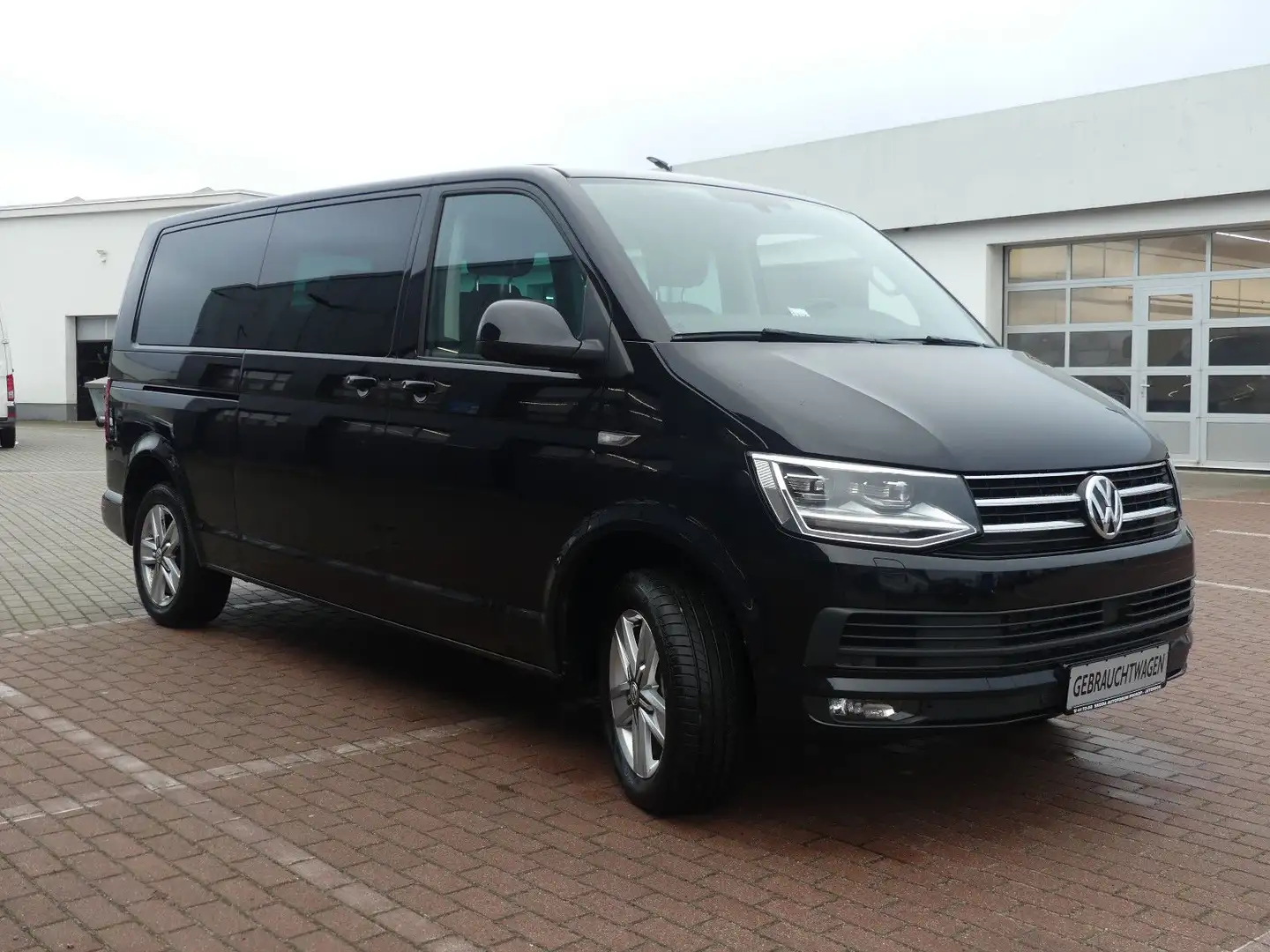 Volkswagen T6 Transporter T6  Bus Multivan Comfortline lang Navi*ACC*Leder Schwarz - 2