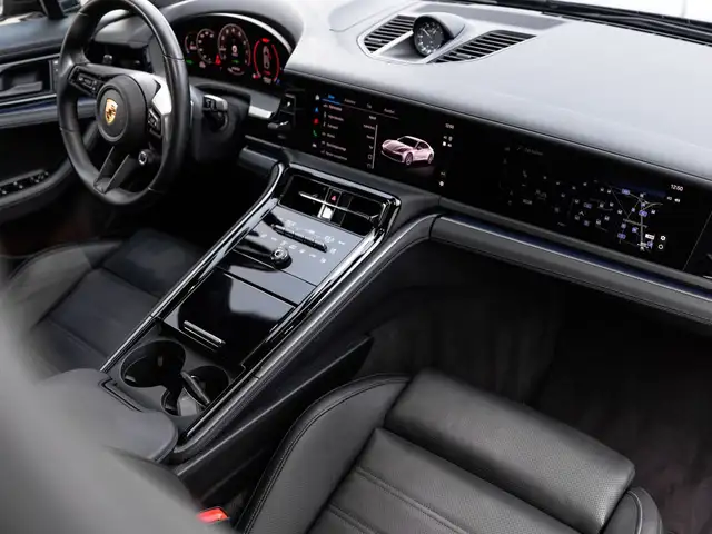 Porsche Panamera 4 E-Hybrid Ansicht 24