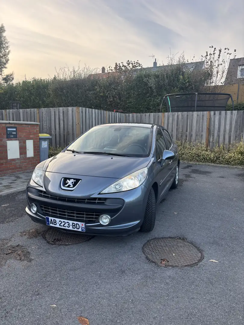 Peugeot 207 1.4 VTi 16V 95ch Navteq - 1