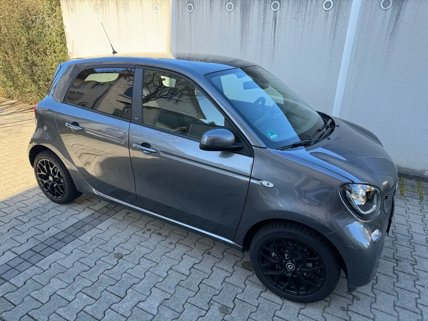 smart forFour electric drive prime Grau - 1