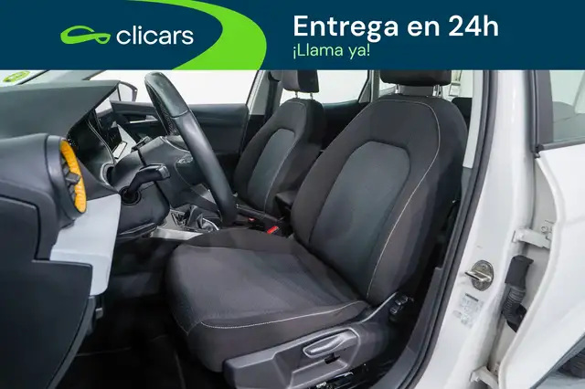 Seat Arona view 14