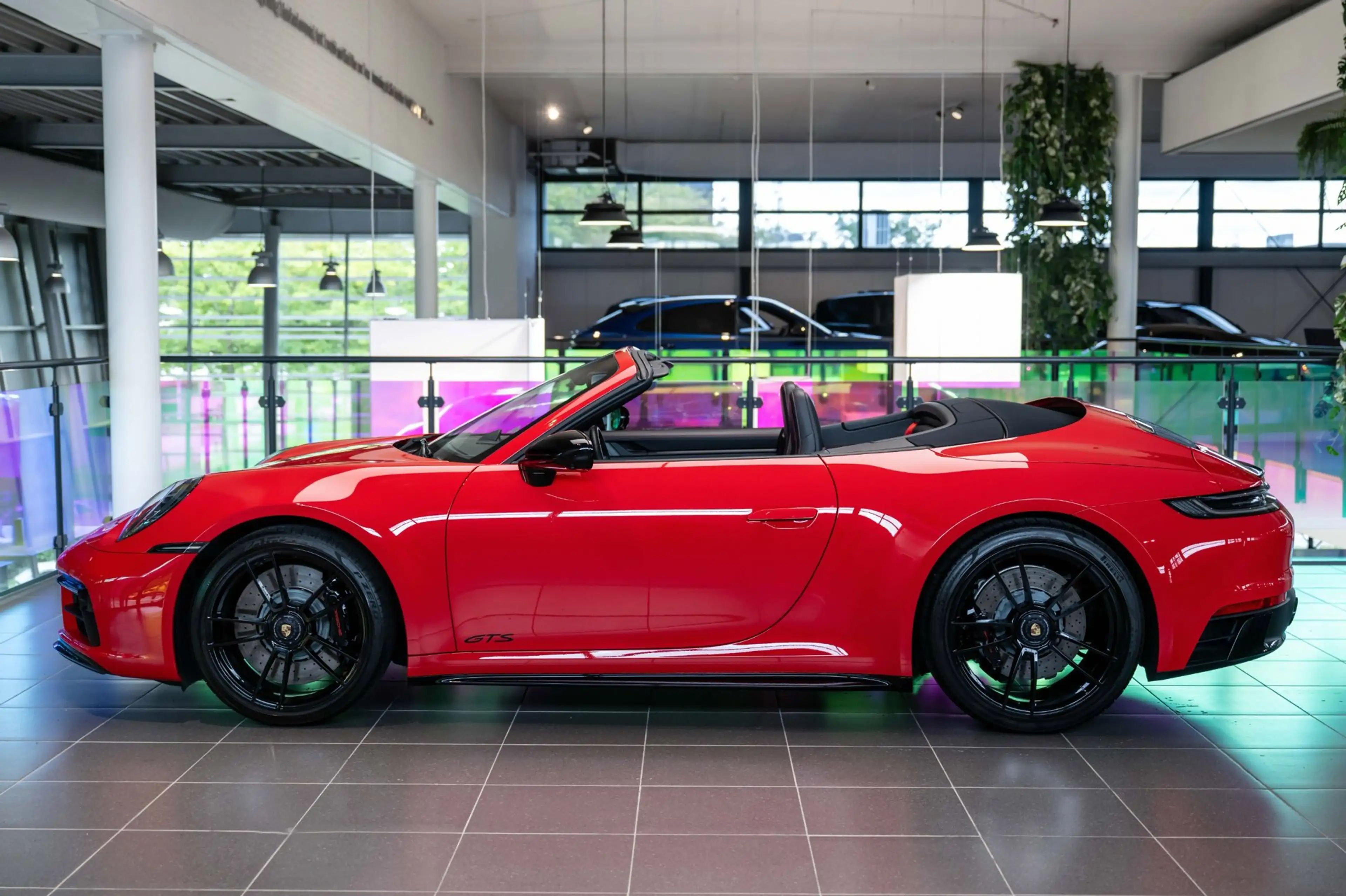Porsche 992 992 Cabrio 3.0 Carrera GTS — photo 2