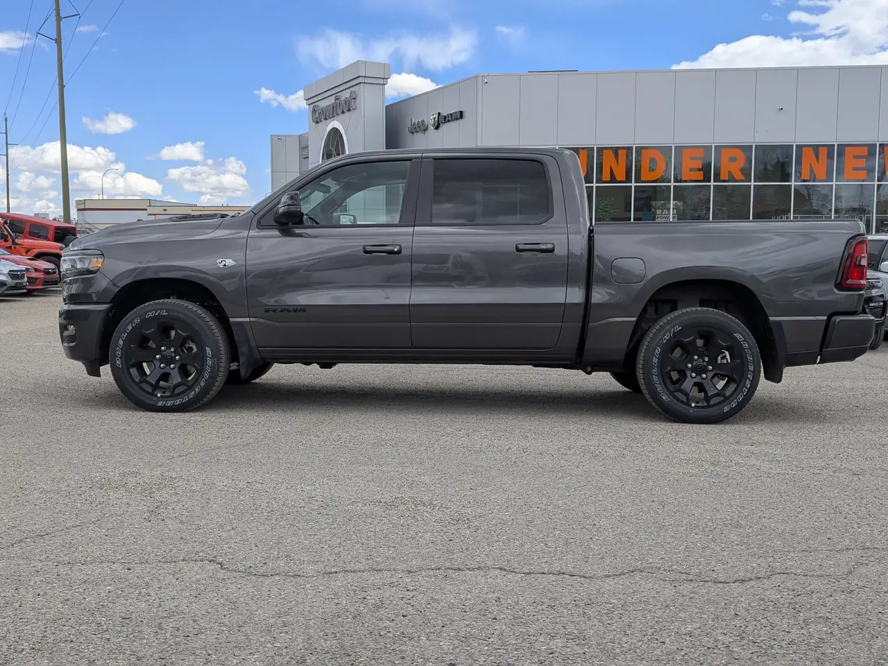 RAM 1500 снимка RAM 1500