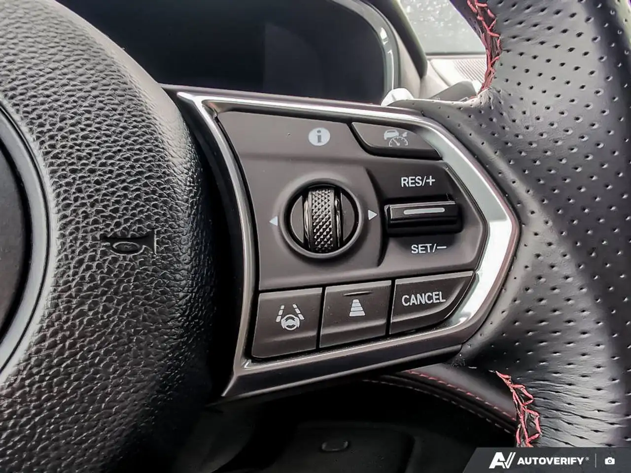 Acura MDX снимка Acura MDX