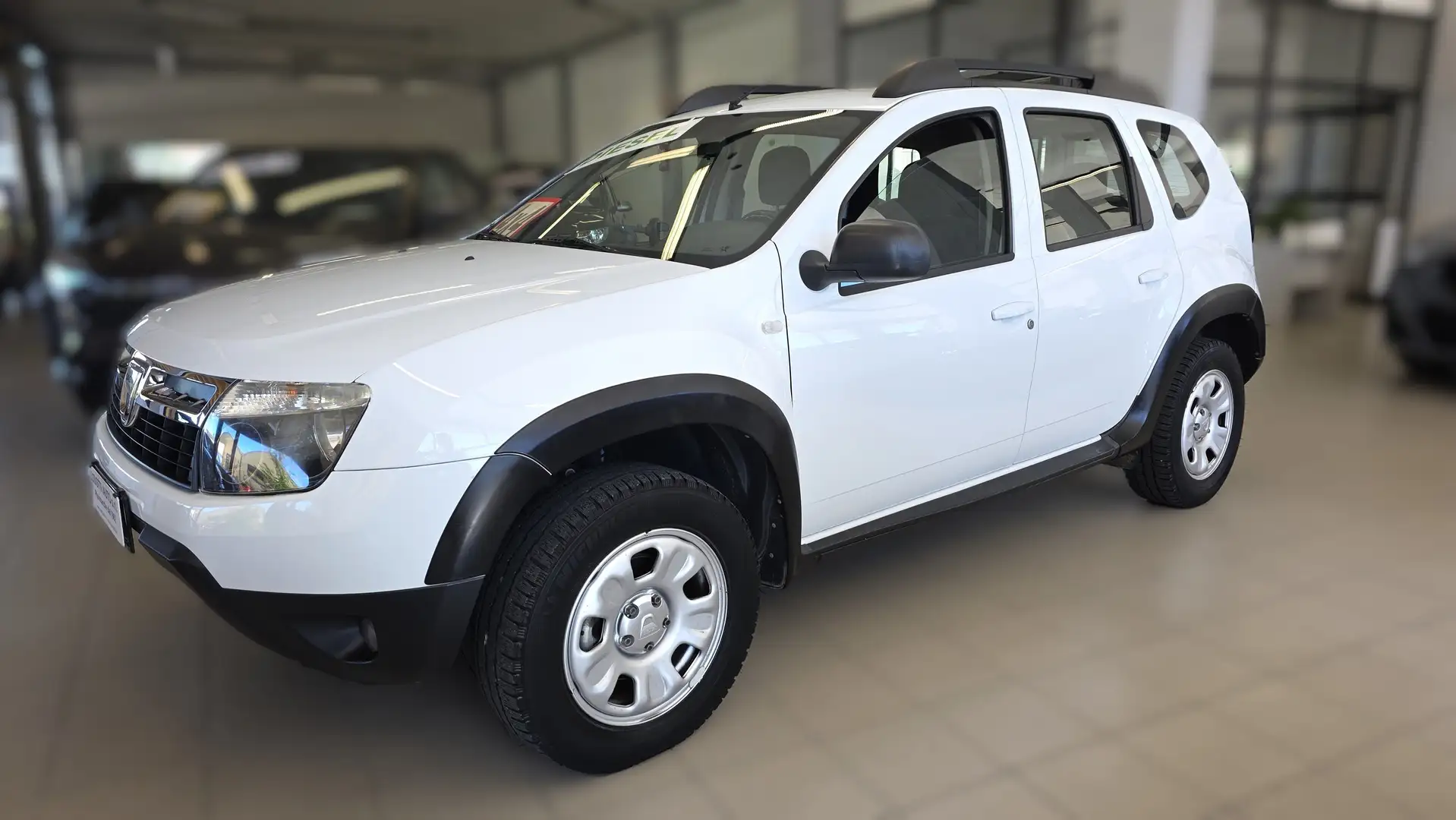 Dacia Duster DUSTER 1.5 DCI 4WD + BLOCCO DIFF. e GANCIO TRAINO! Bianco - 2