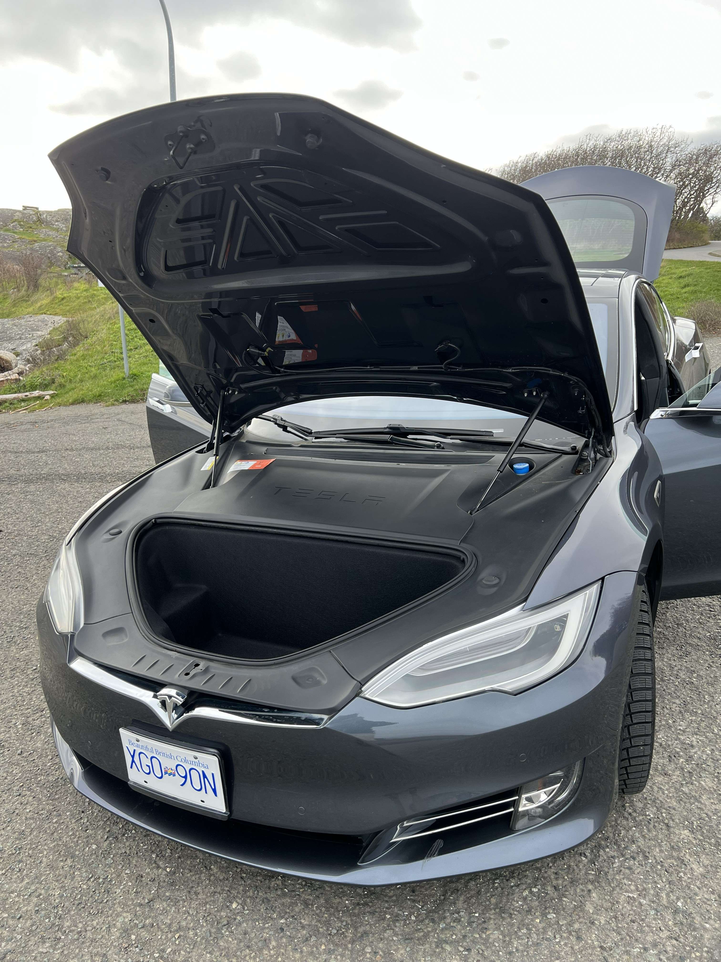 2016 Tesla Model S Immaculate Model S with free Supercharging thumb 9