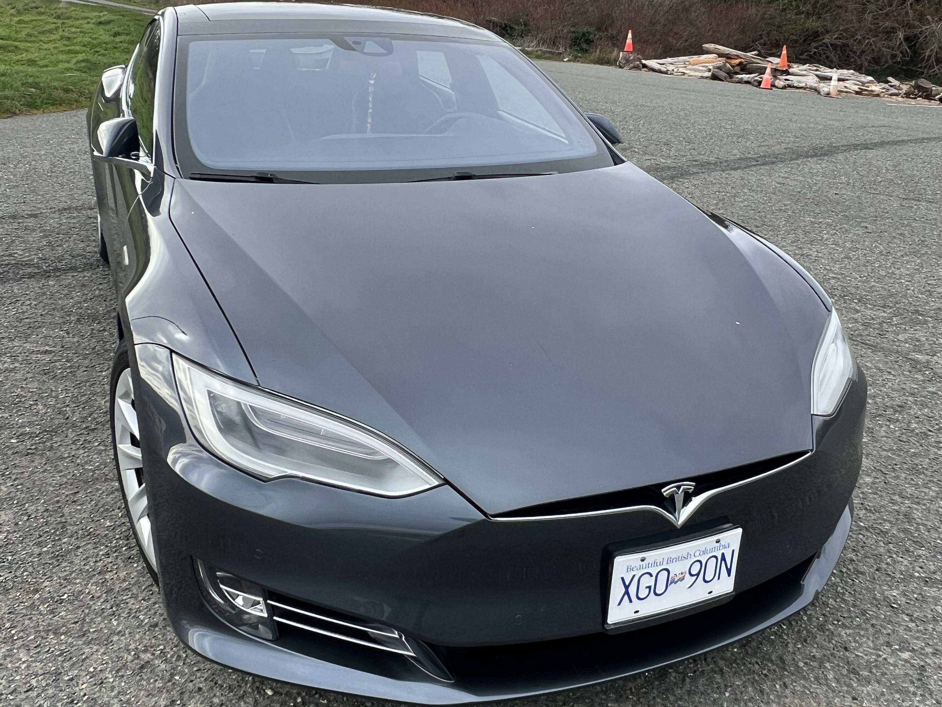 2016 Tesla Model S Immaculate Model S with free Supercharging alt 2