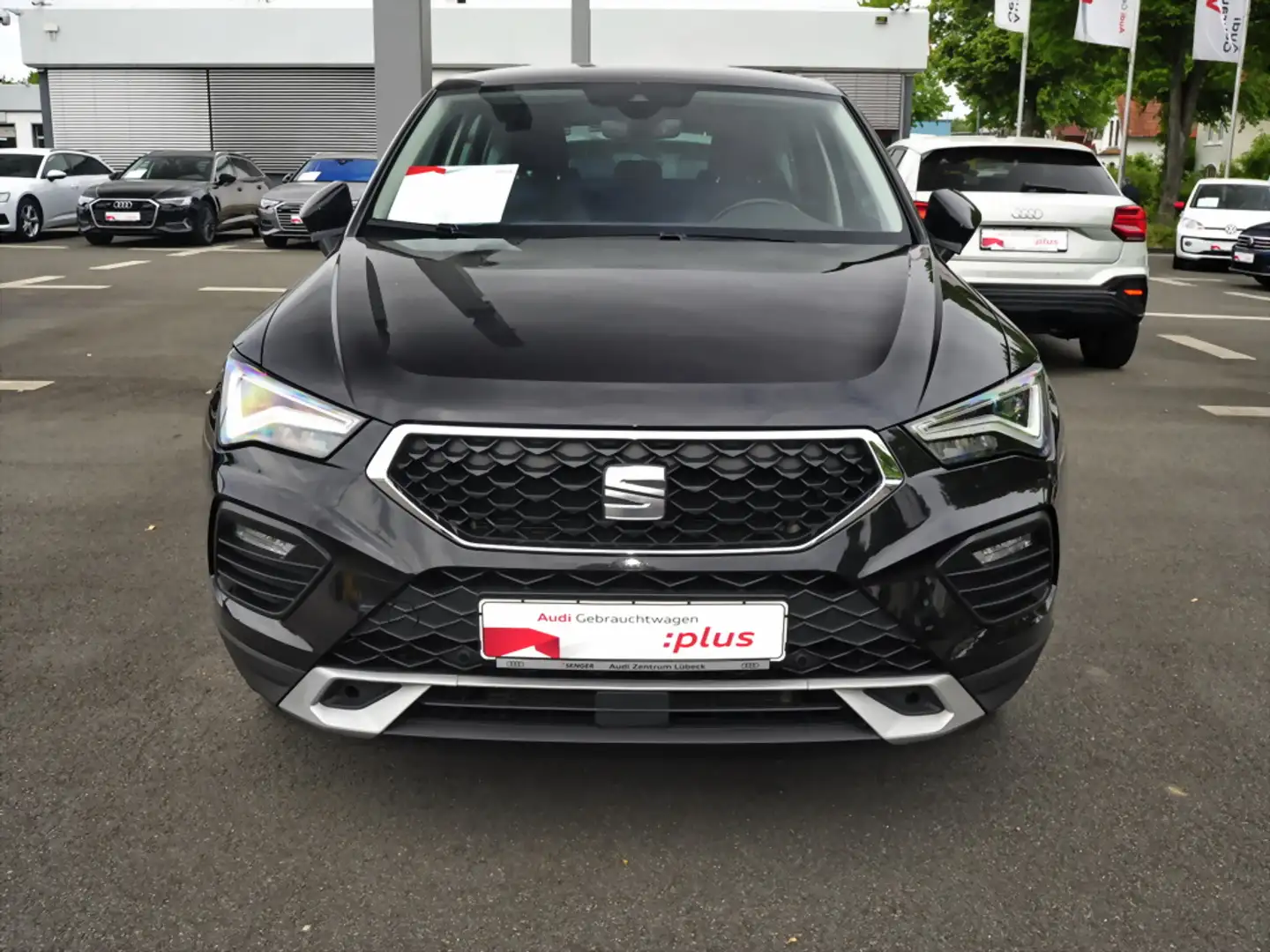 SEAT Ateca 2.0 TDI Style 4x4 AHK Navi Beats Standhzg. Schwarz - 2