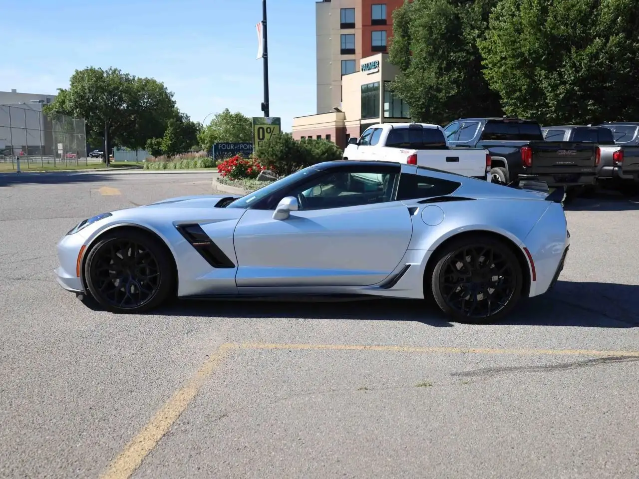 Chevrolet Corvette снимка Chevrolet Corvette
