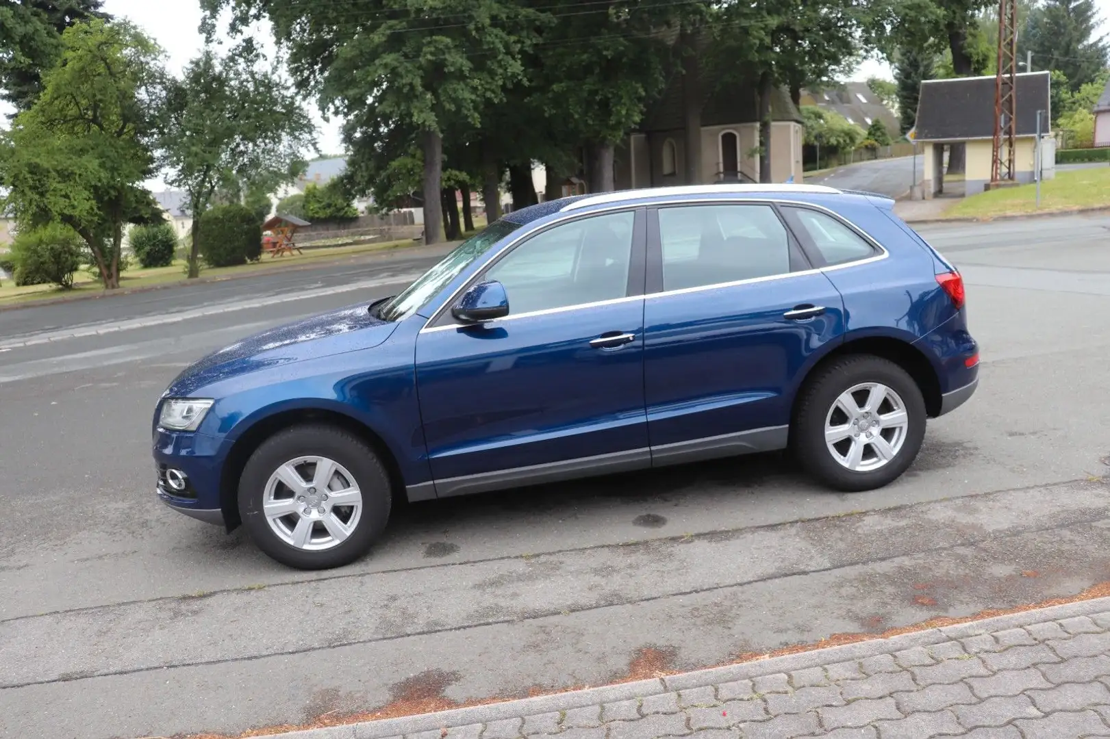 Audi Q5 2.0 TDI  quattro Bi Xenon 3 Zonen Navi Bleu - 1