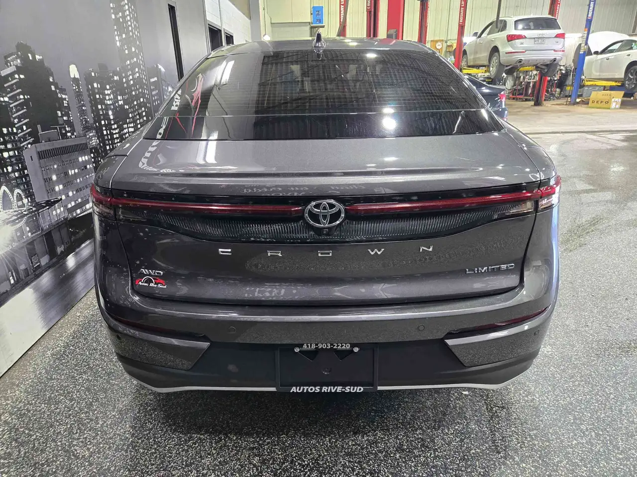 Toyota Crown снимка Toyota Crown