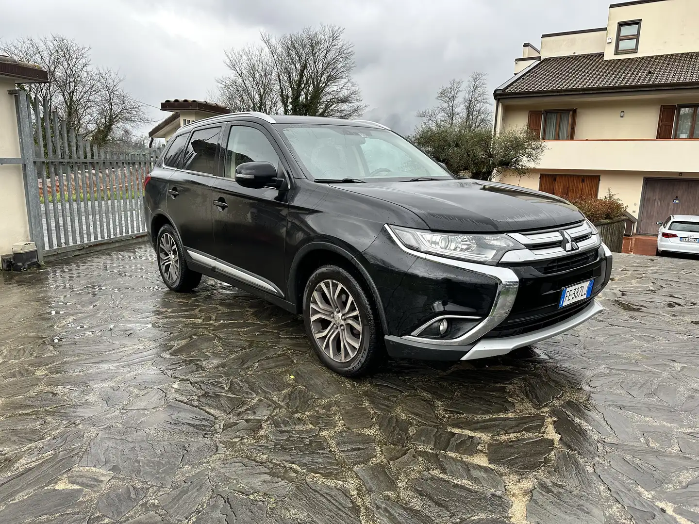 Mitsubishi Outlander 2.2 Intense awd 5p.ti - 2
