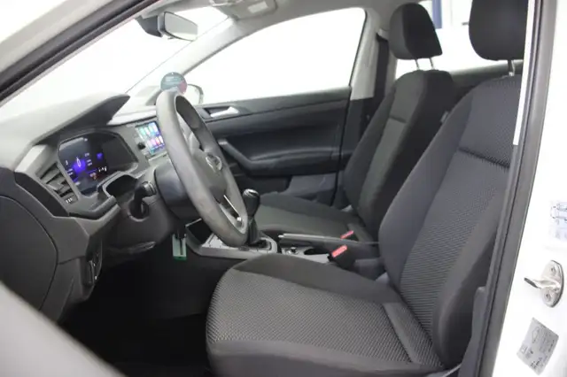 Volkswagen Polo view 8