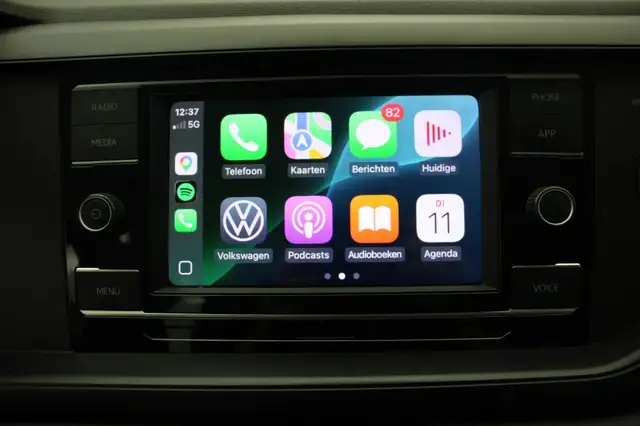 Volkswagen Polo view 5