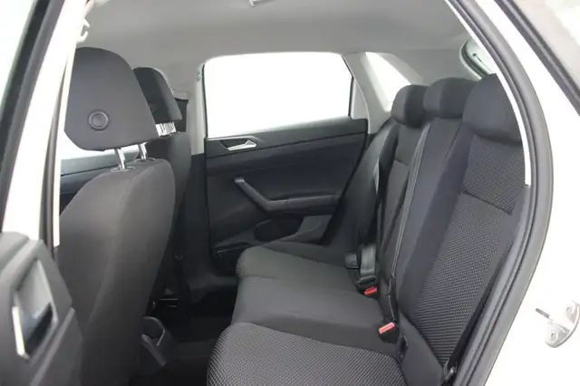 Volkswagen Polo view 9