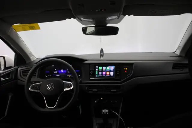 Volkswagen Polo view 2