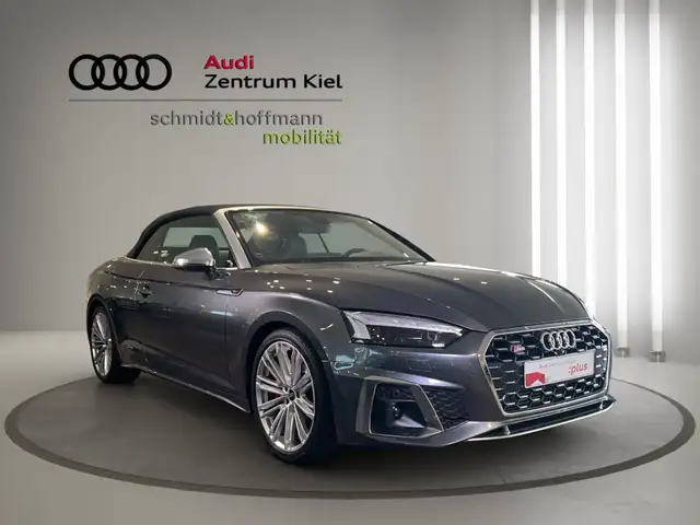 Audi S5 view 8