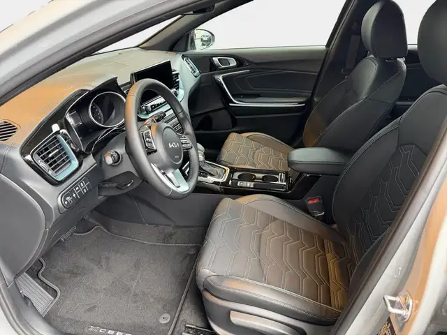 Kia Xceed view 8