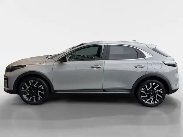 Kia Xceed view 3