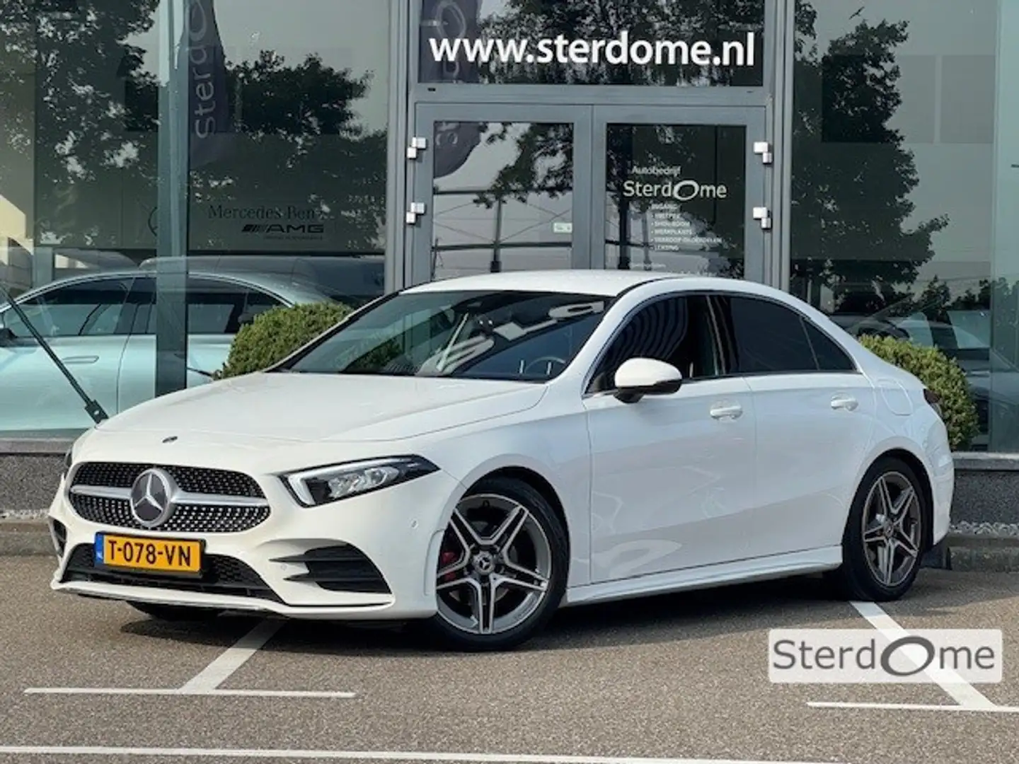 Mercedes-Benz A 200 Business Solution AMG l MBUX l LED High Performanc Wit - 1