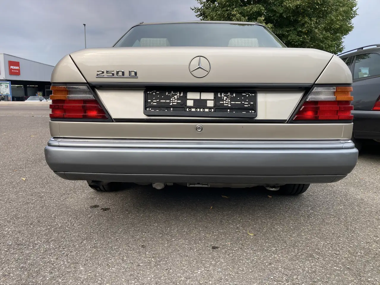 Mercedes-Benz E 250 Diesel W124 OLDTIMER - H-Zulassung, foto 7