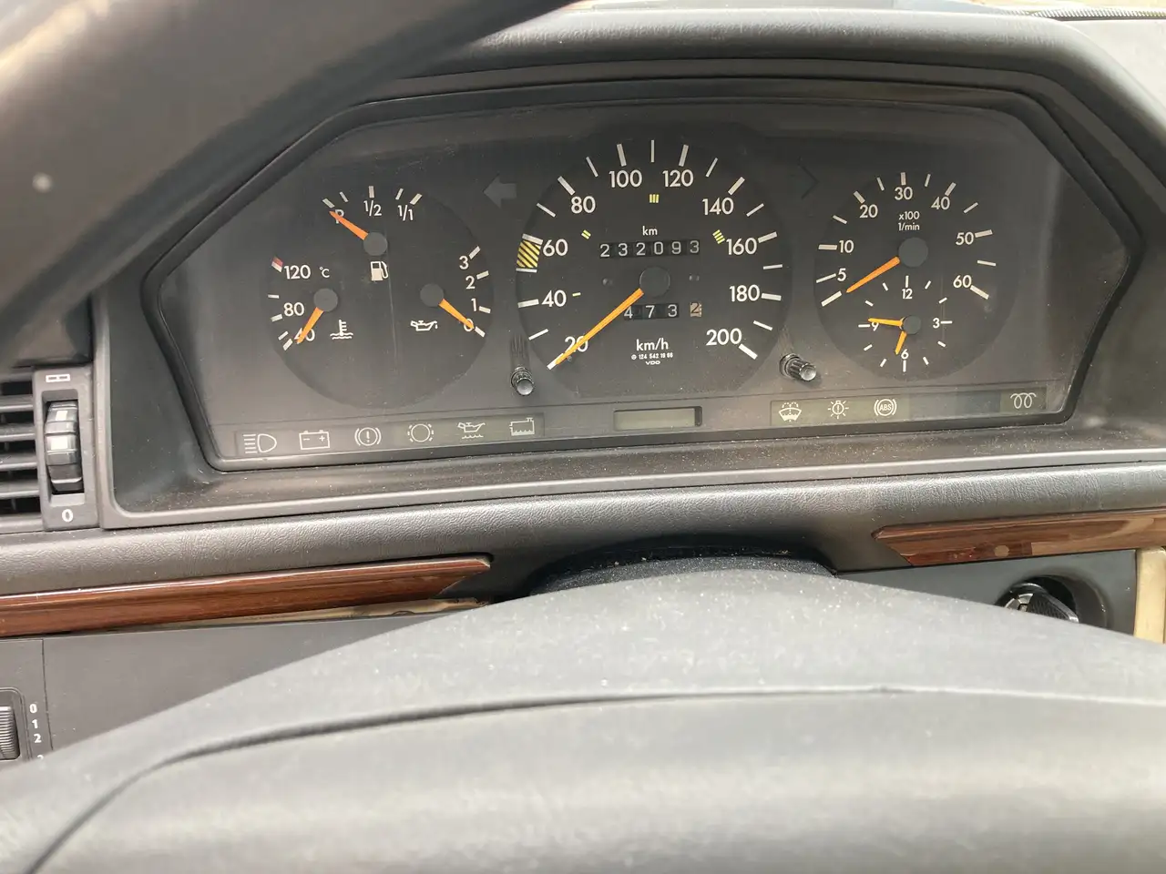 Mercedes-Benz E 250 Diesel W124 OLDTIMER - H-Zulassung, foto 10
