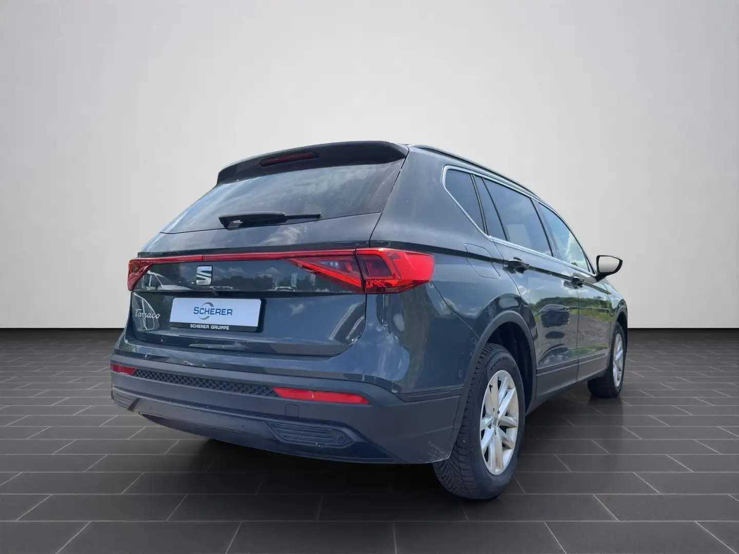SEAT Tarraco 1.5 TSI STYLE ACC BEATS CARPLAY LED NAVI Grau - 2
