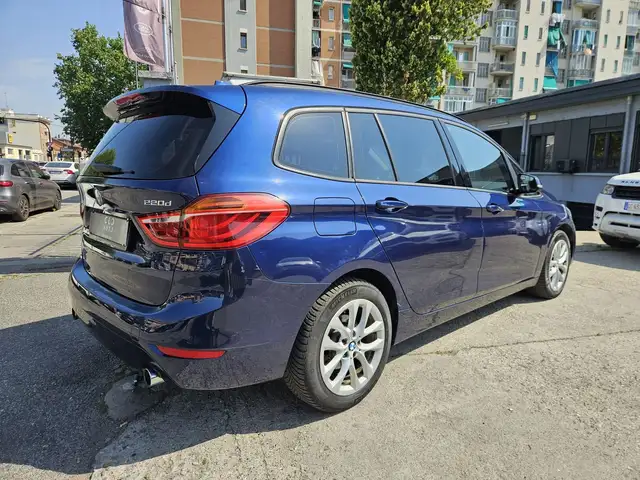 BMW 2 Series view 3