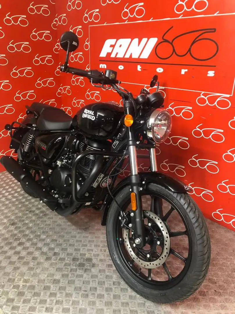 Royal Enfield Meteor 350 . Negru - 2