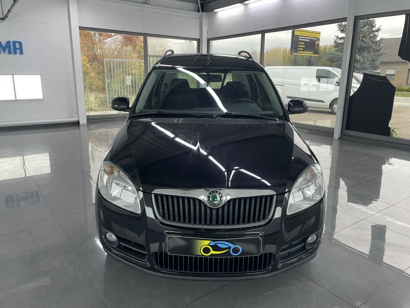 Skoda Roomster Roomster 1.6i Ambiente Tiptronic ** Garantie ** Zwart - 2
