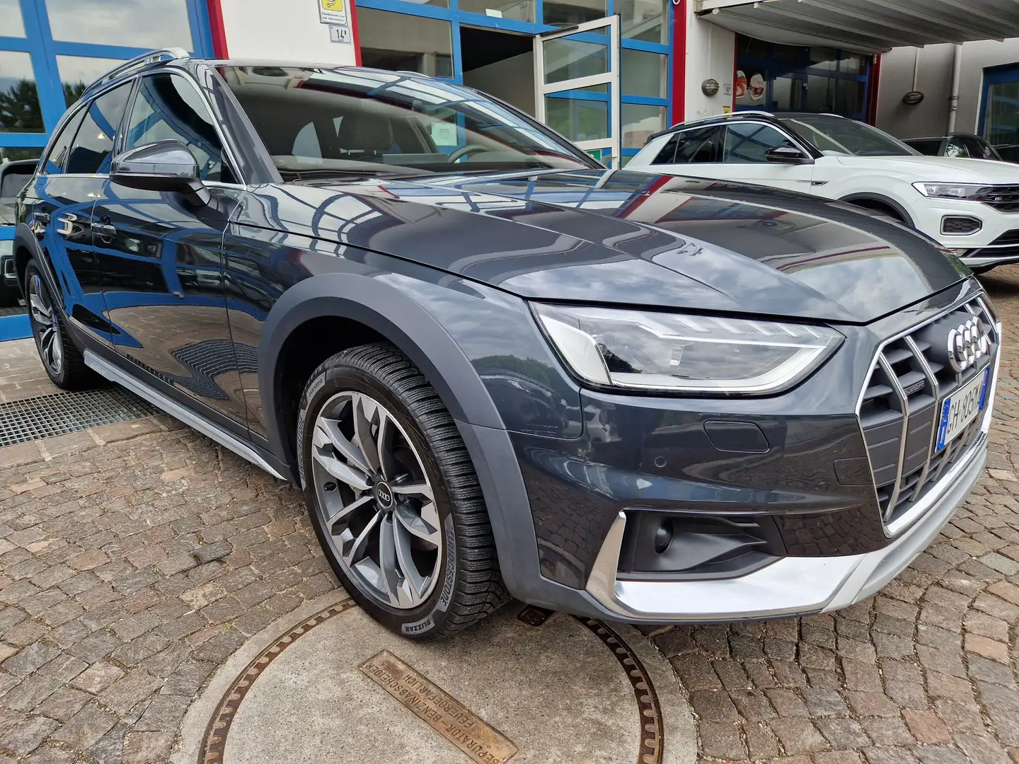 Audi A4 allroad 40 TDI 204Cv quattro Str. VirCock ACC LED Navi PDC Grijs - 2