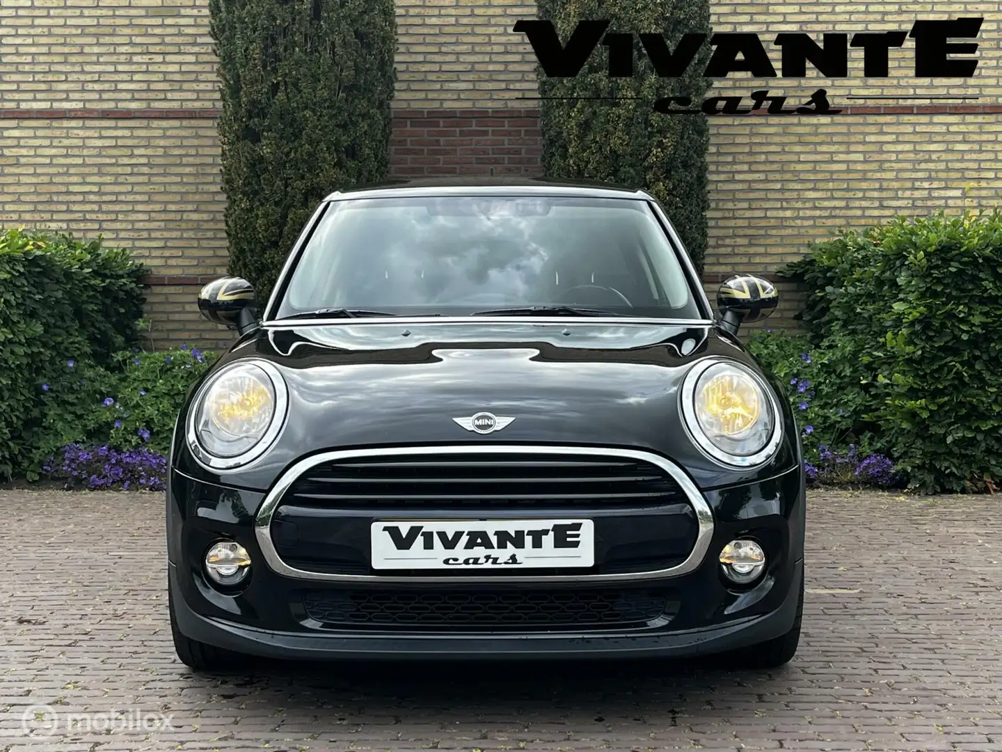 MINI Cooper Mini 1.5 Business Navi*Cruise*Bluetooth*Sensor Ach Nero - 2