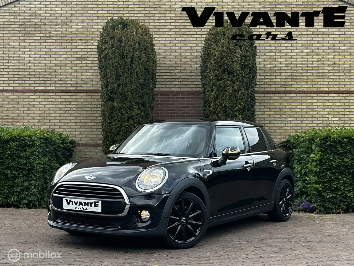 MINI Cooper Mini 1.5 Business Navi*Cruise*Bluetooth*Sensor Ach Nero - 1
