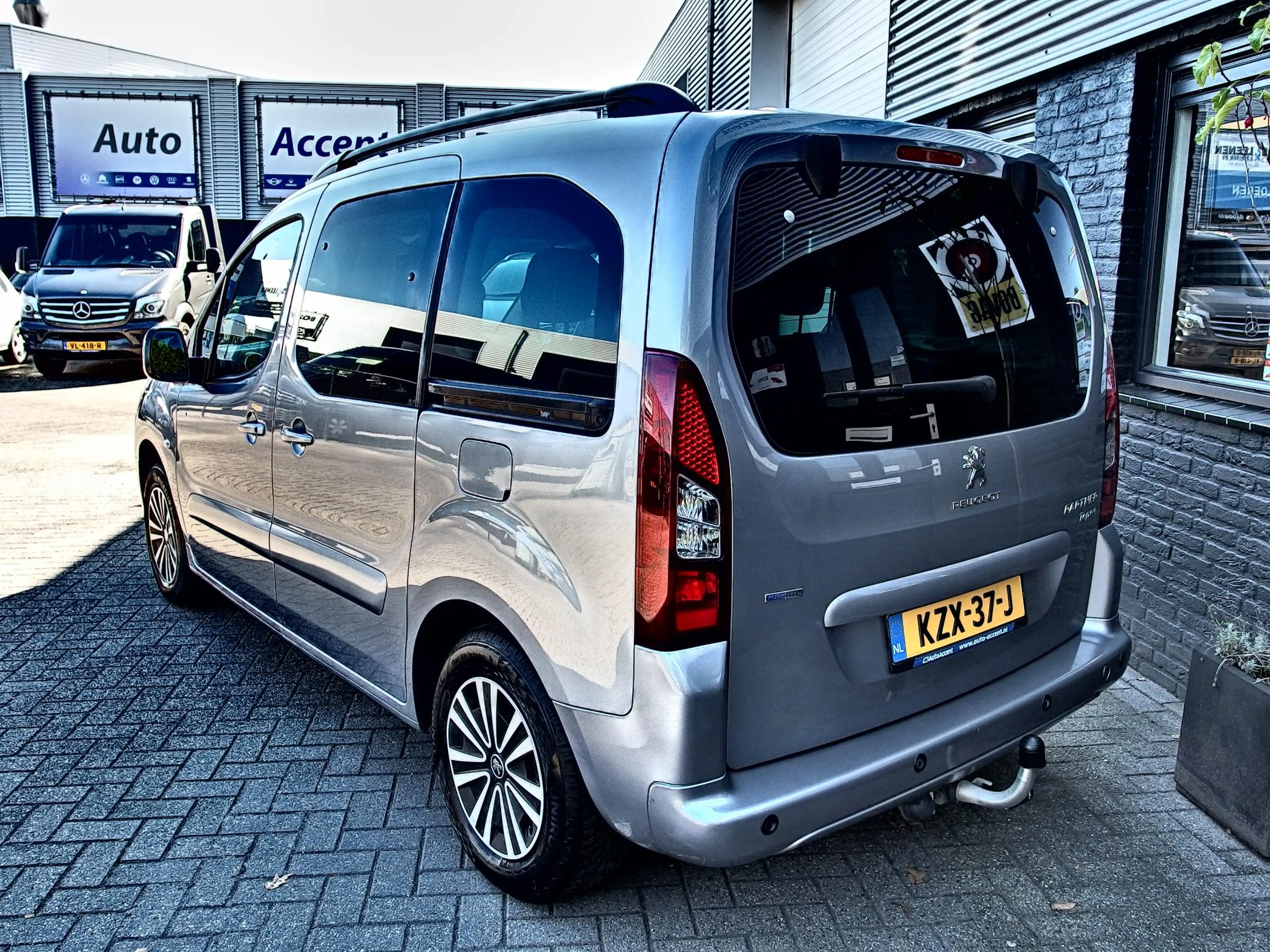 Peugeot Partner Tepee 1.2 PureTech Active Airco/Trekhaak-afn./106d — photo 37