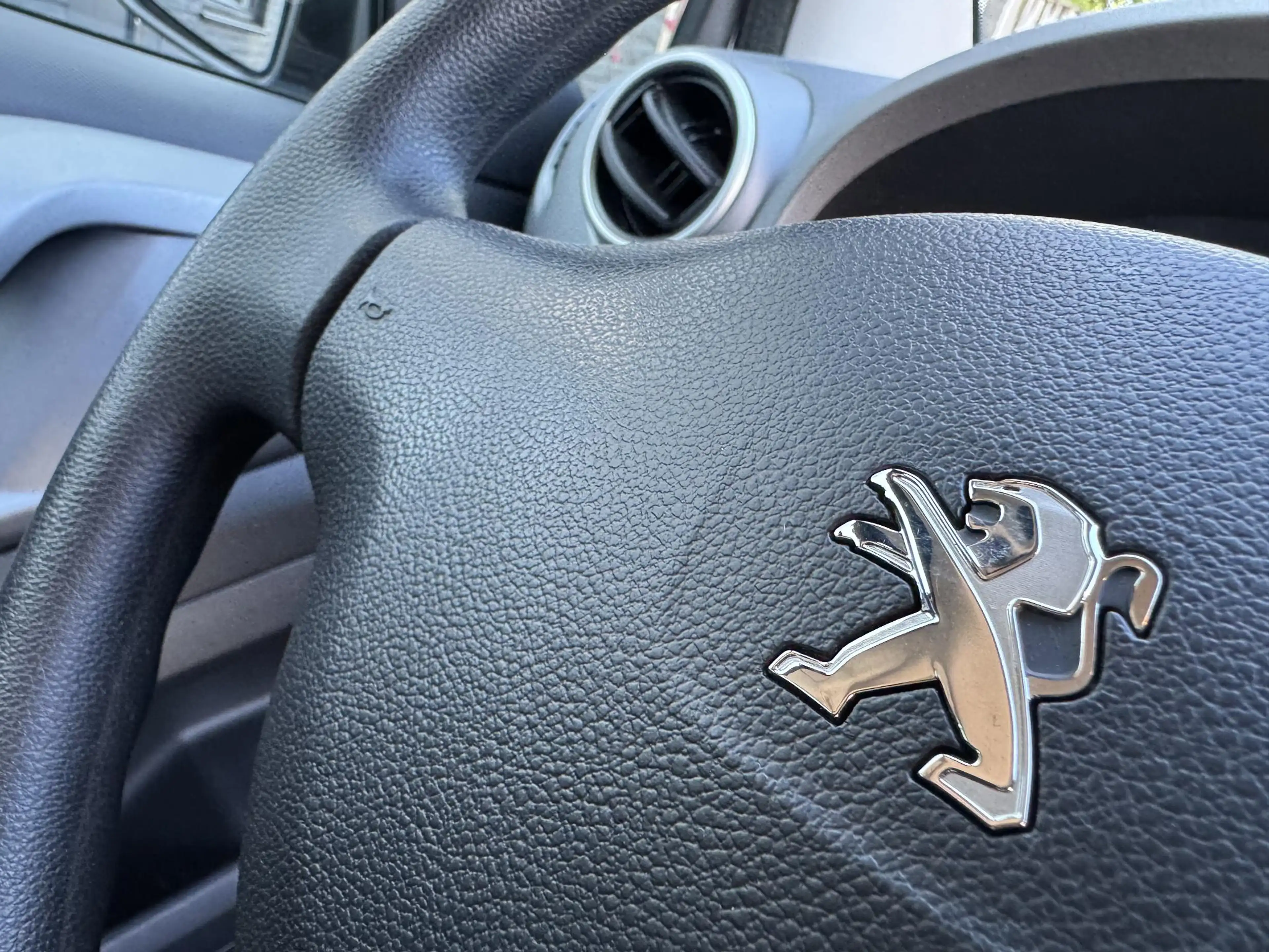 Peugeot Partner Tepee 1.2 PureTech Active Airco/Trekhaak-afn./106d — photo 31